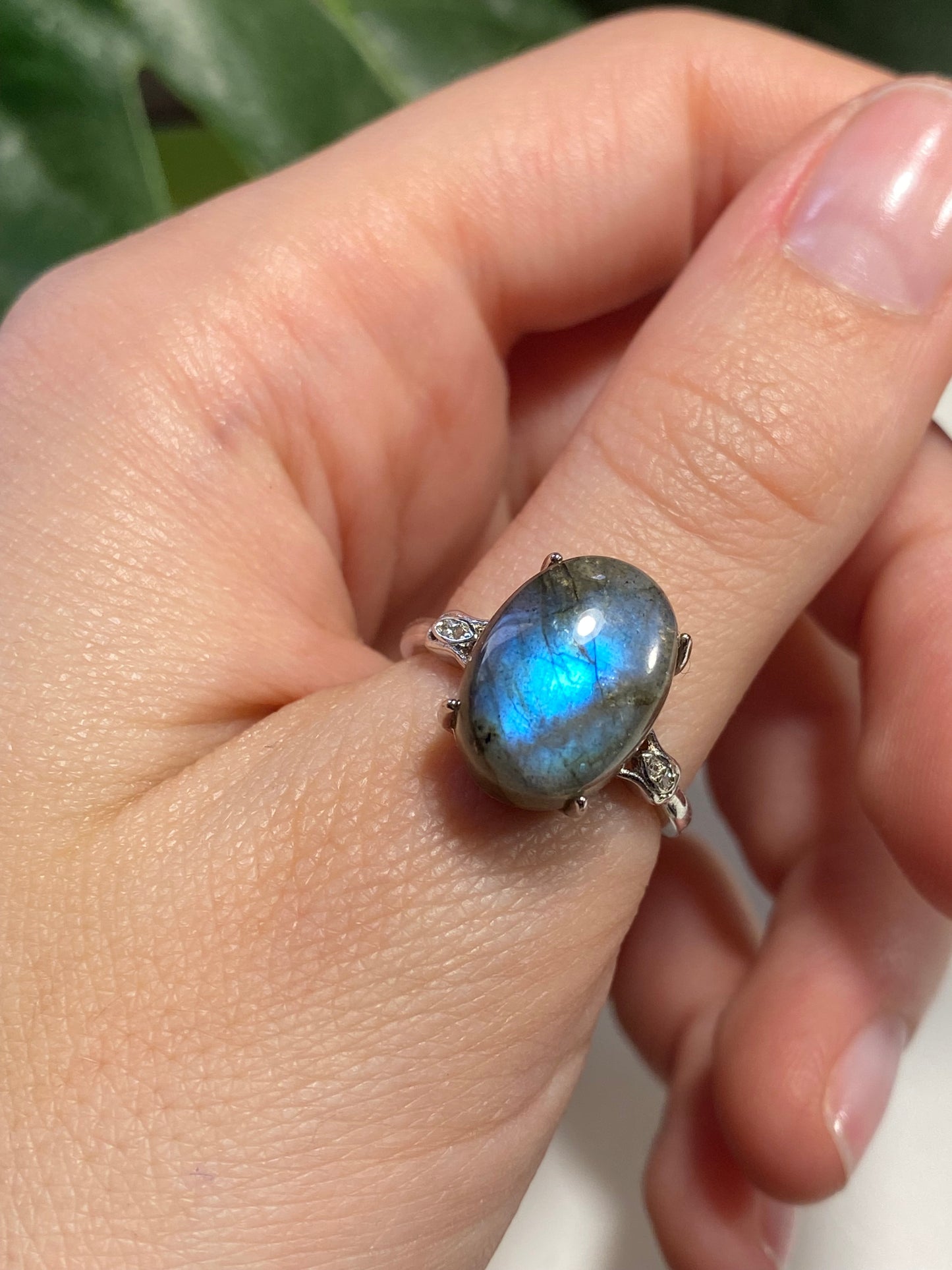 Anello in labradorite