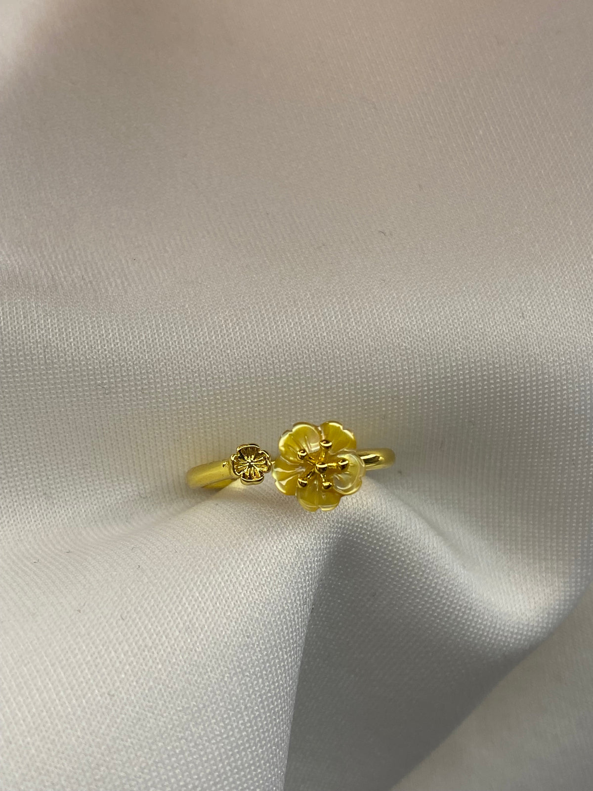 Anello Madreperla Oro fiore
