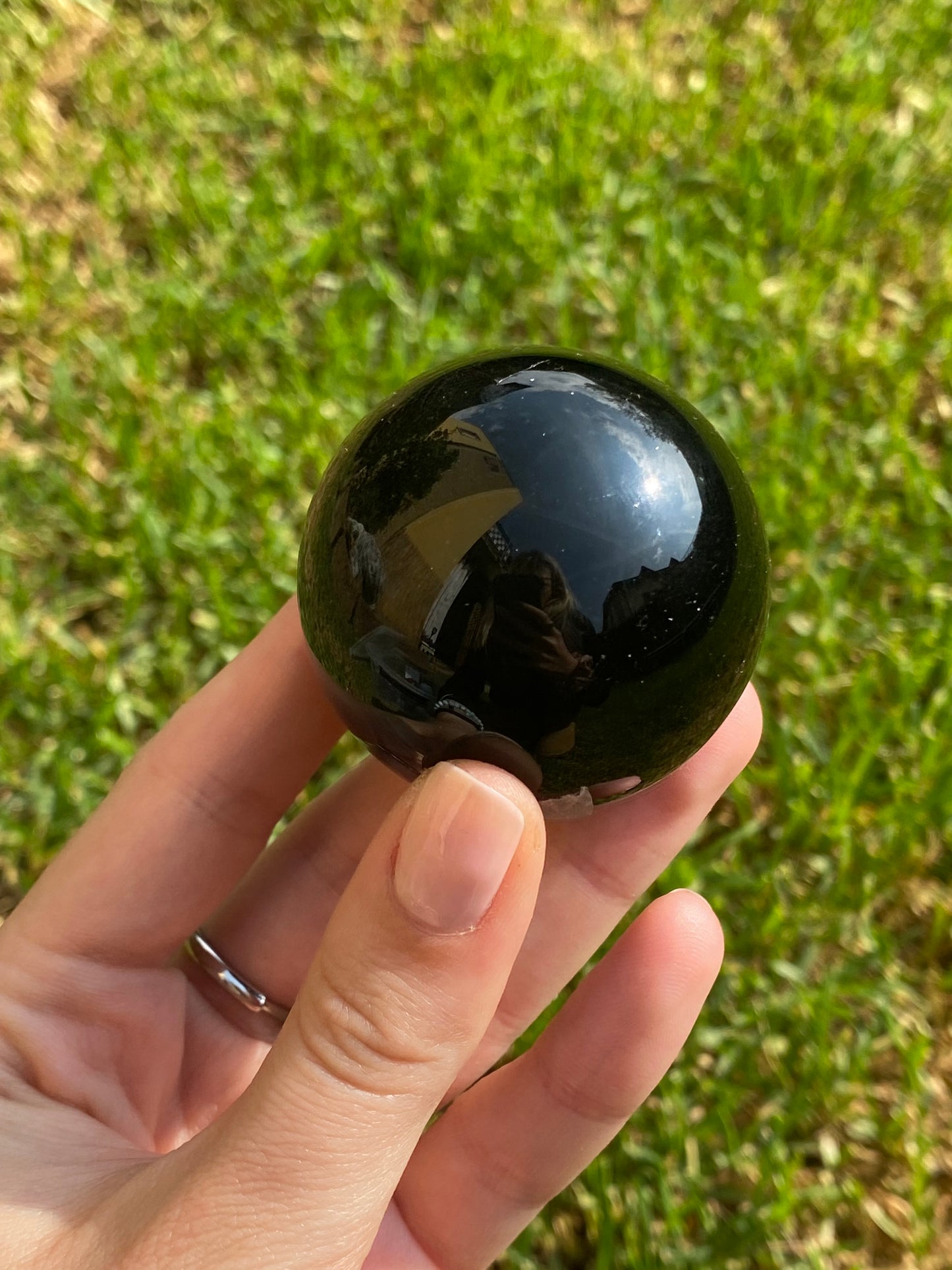Sfera ossidiana nera
