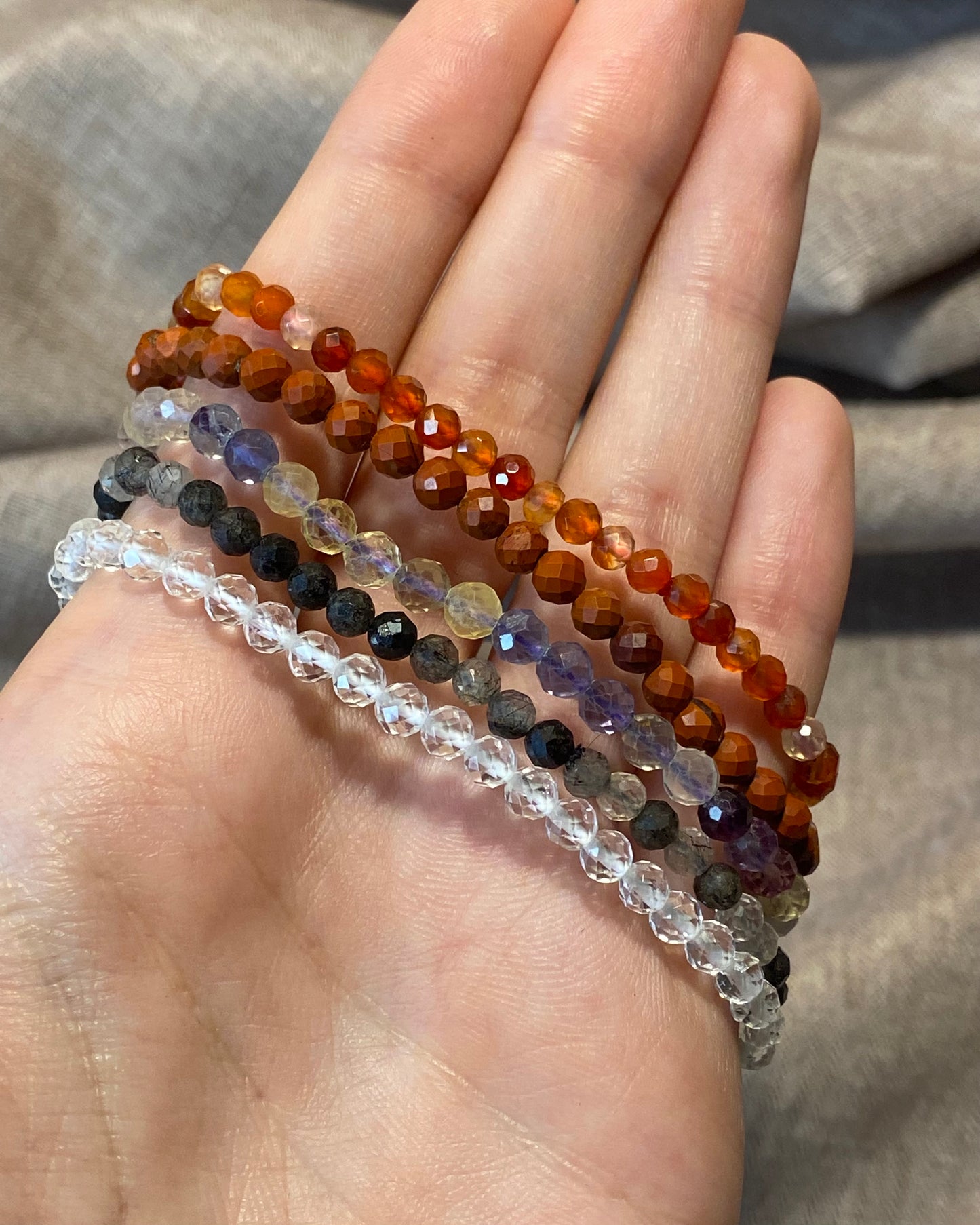 Bracciale sfere sfaccettati (4mm)