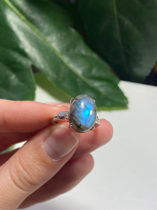 Anello in labradorite
