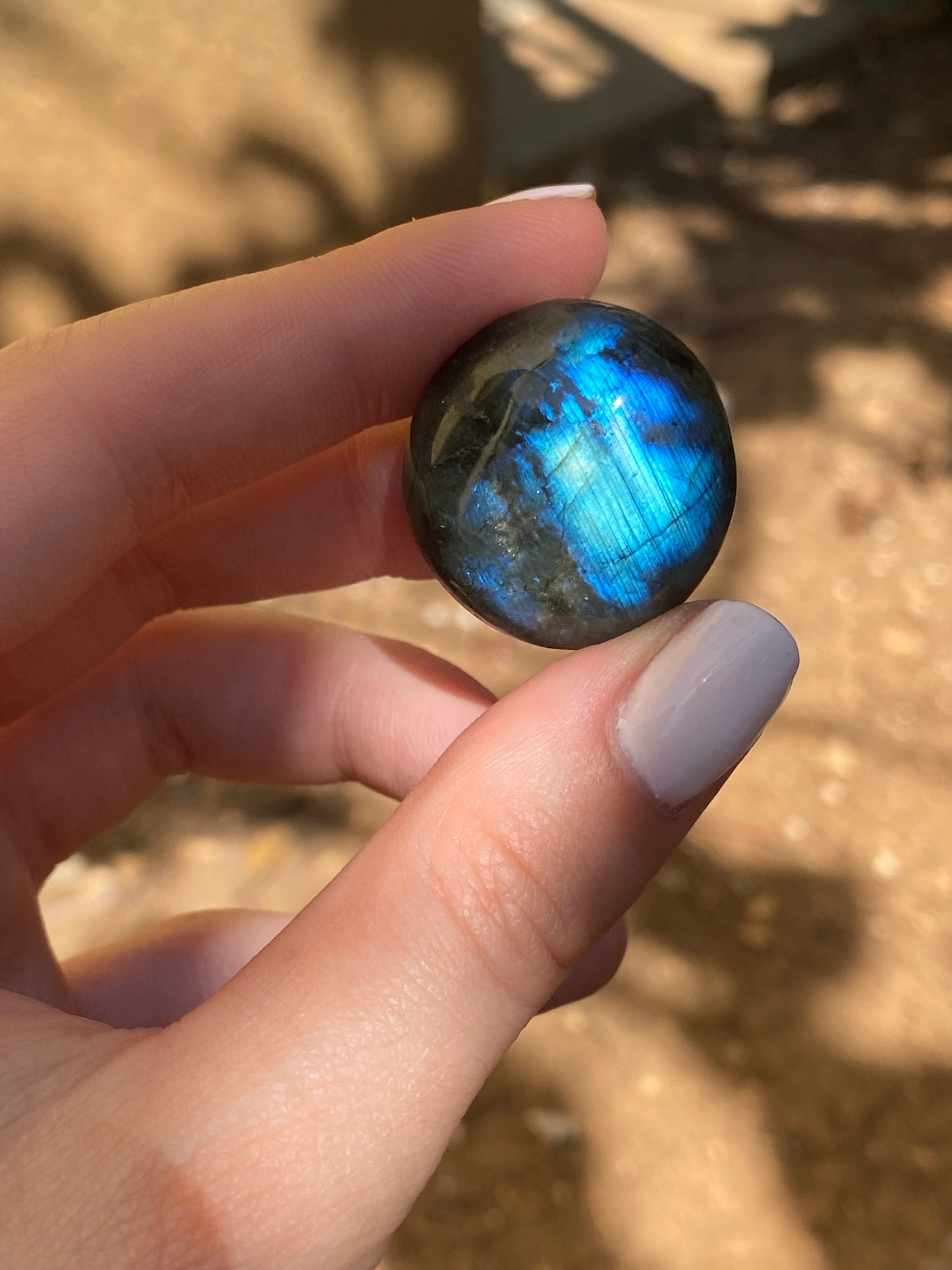 Labradorite burattata