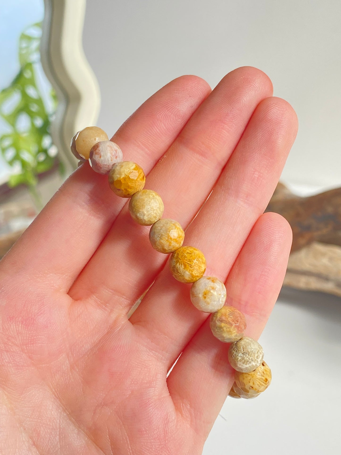 Bracciale corallo fossile