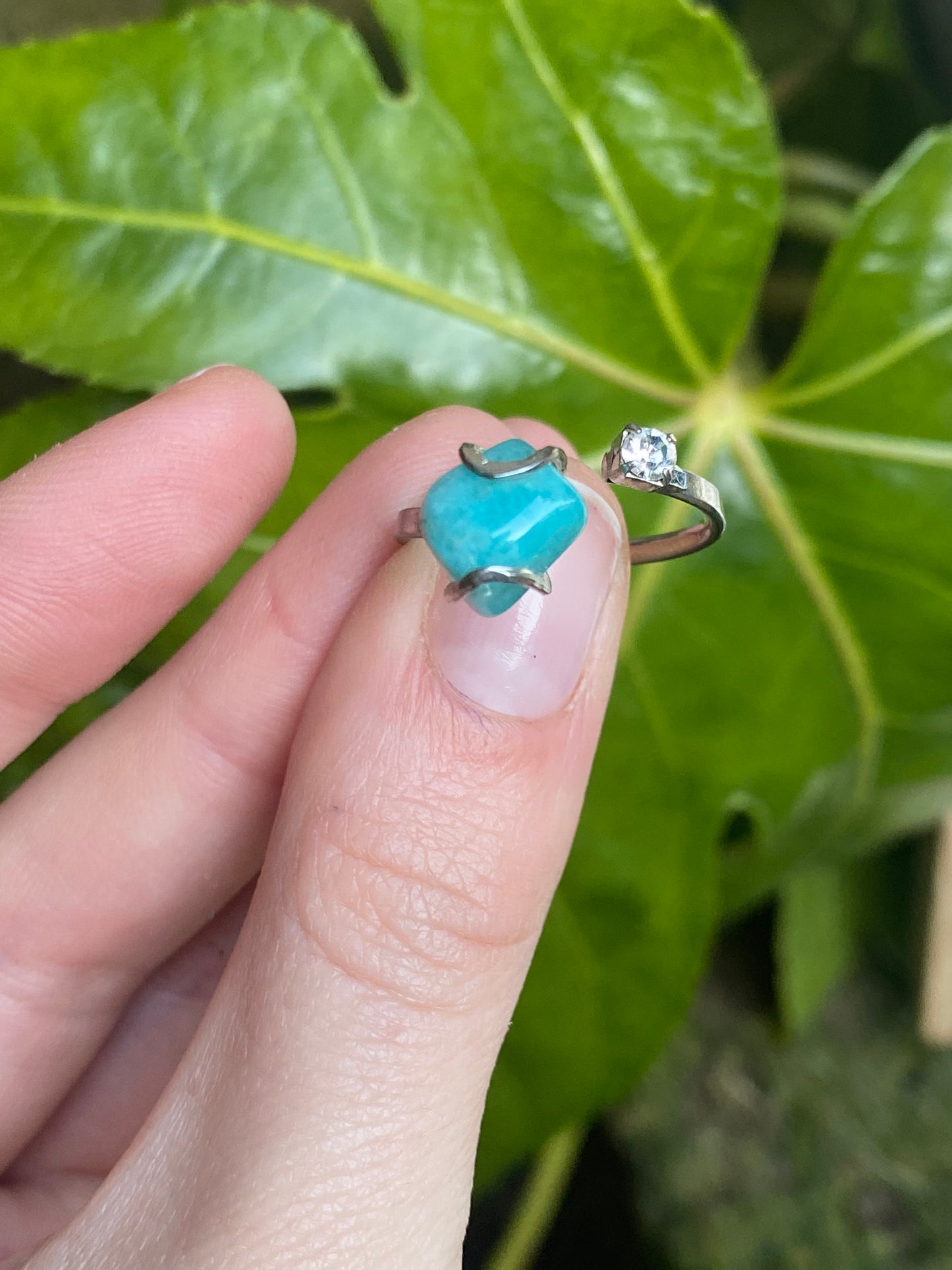 Anello con amazzonite e zircone