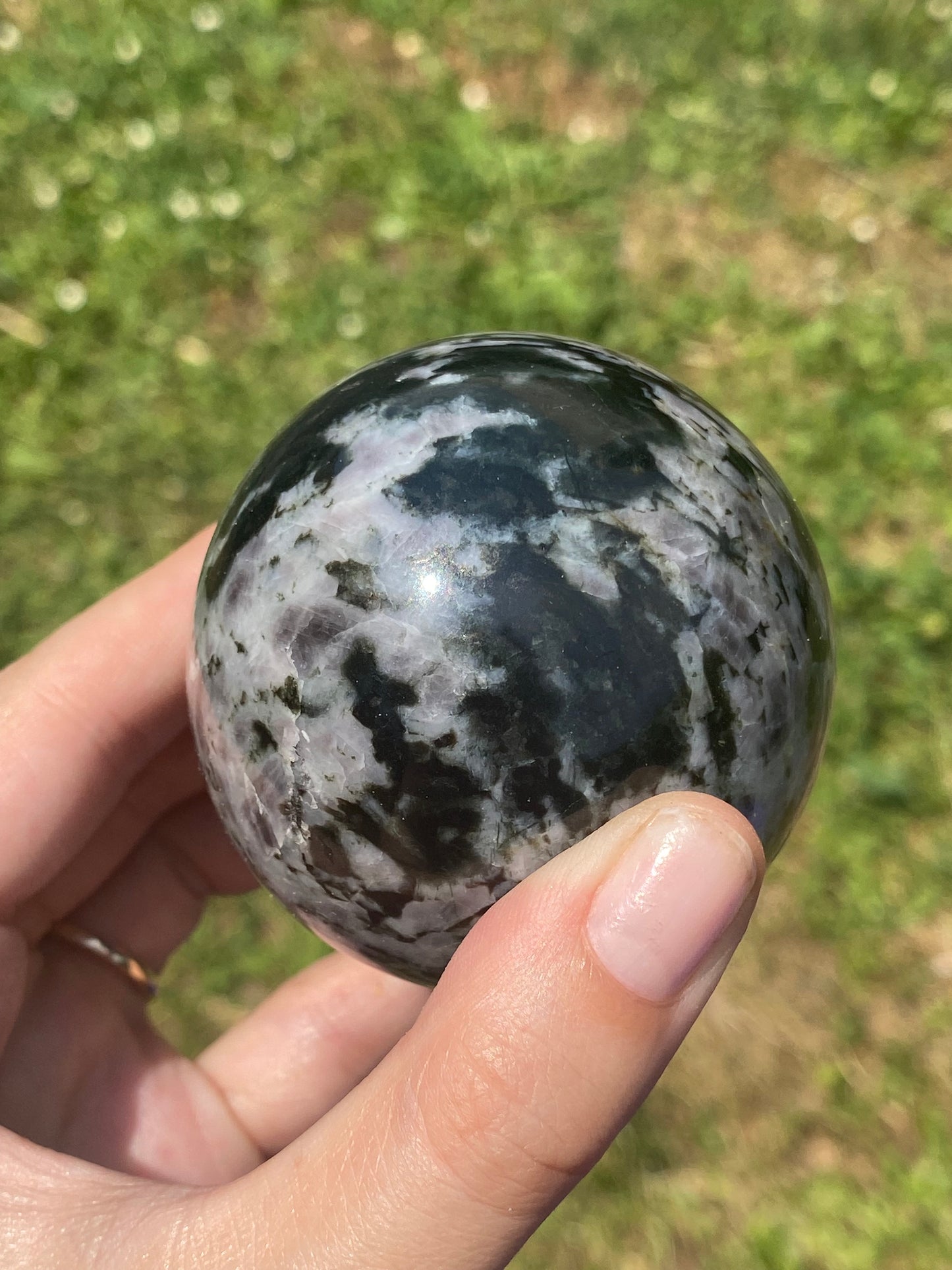 Sfera in Gabbro (Mystic Merlinite)