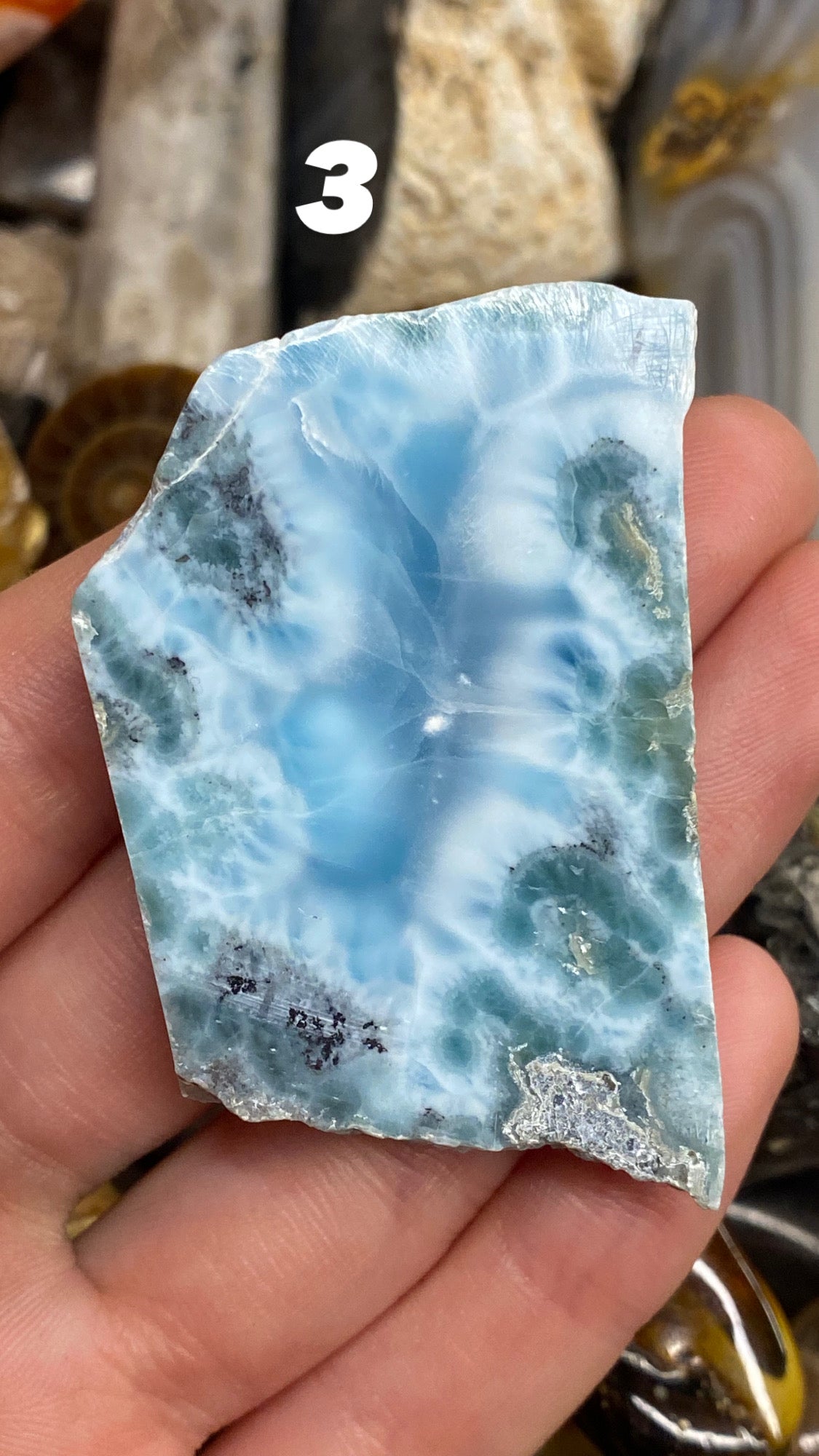 Fette di Larimar semilucidato