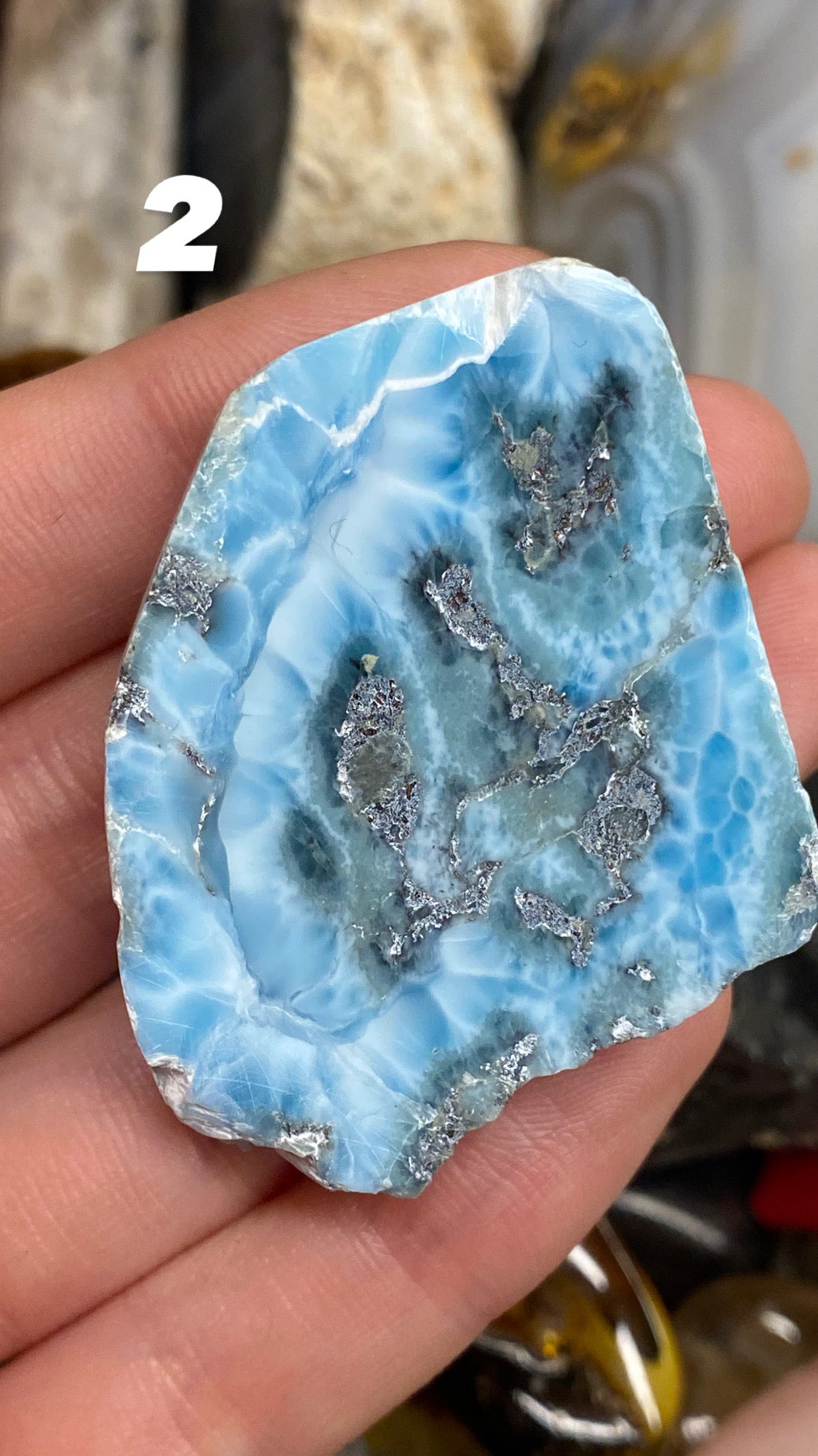 Fette di Larimar semilucidato
