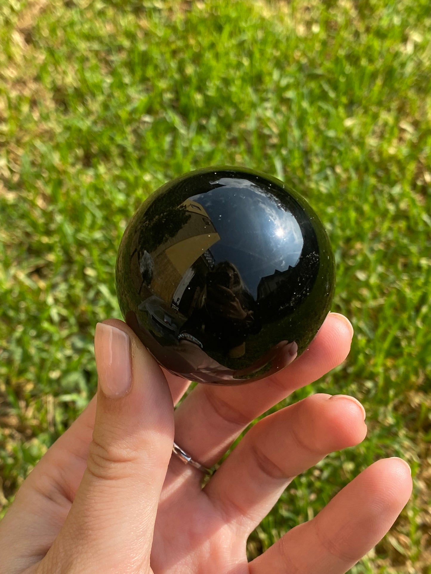 Sfera ossidiana nera