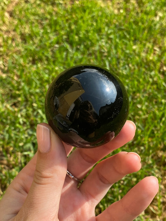 Sfera ossidiana nera