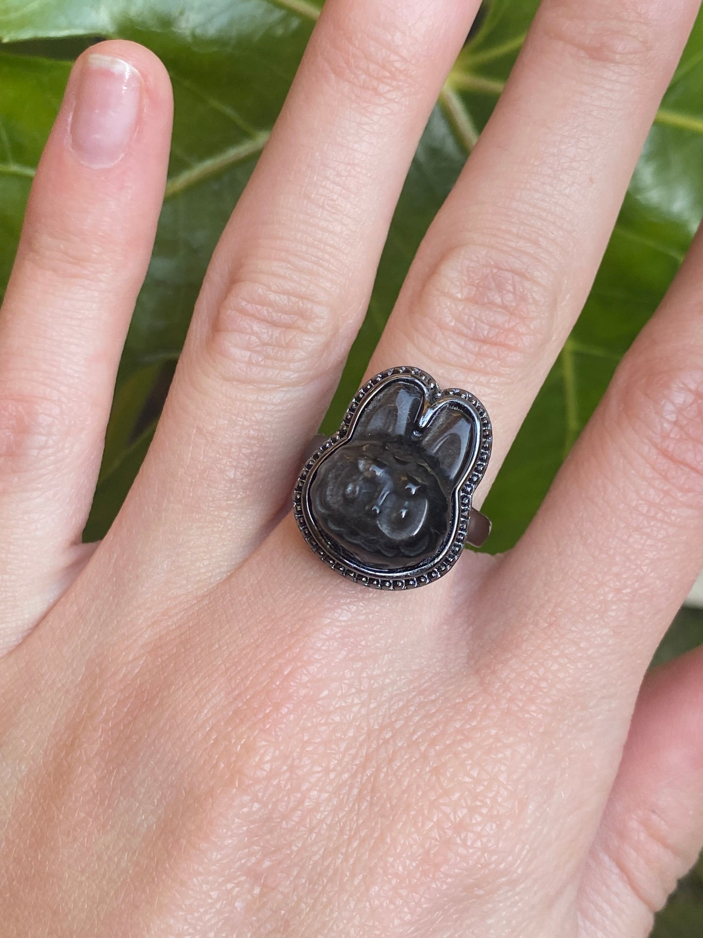 Anello labubu con ossidiana argentata