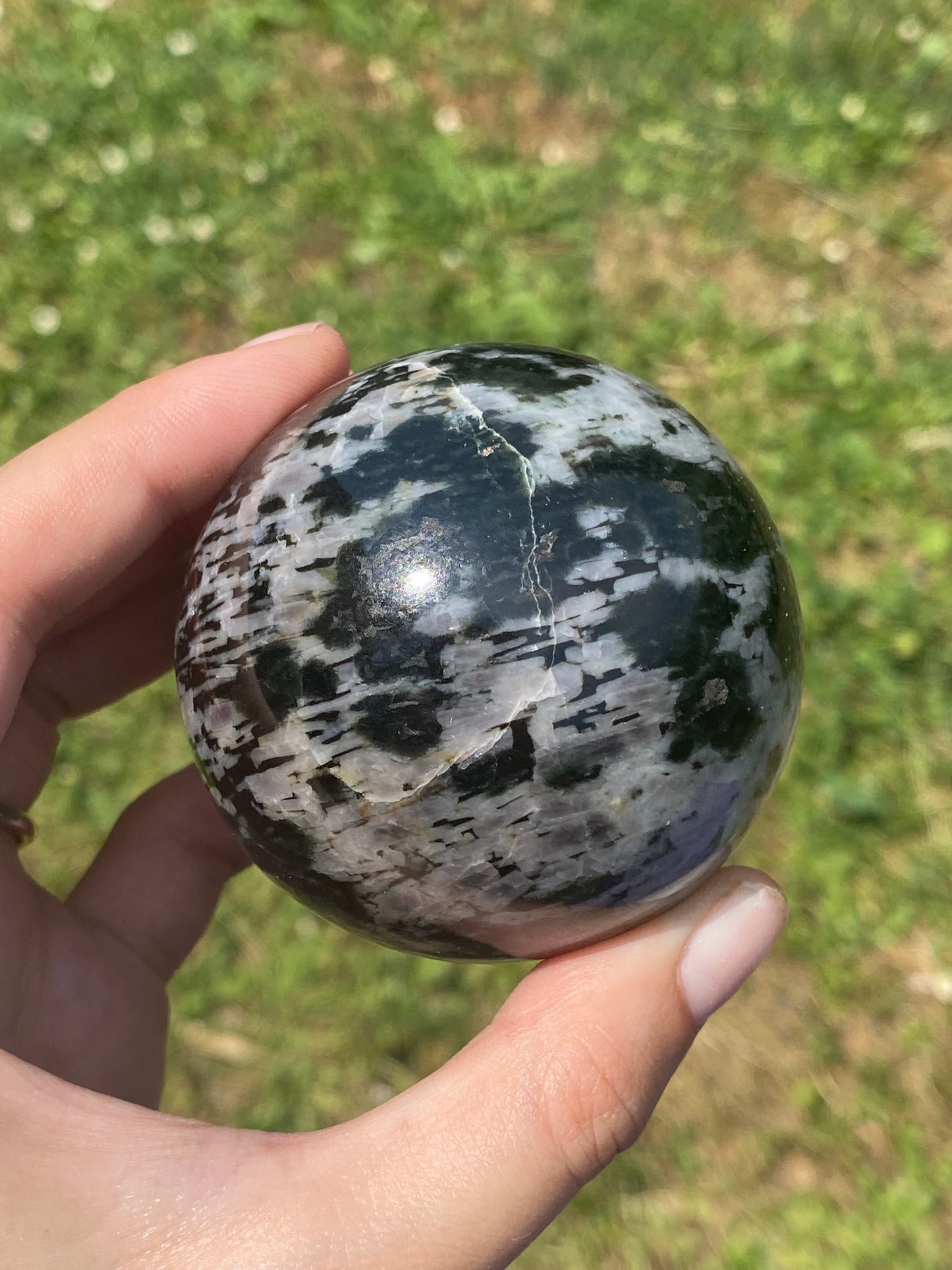 Sfera in Gabbro (Mystic Merlinite)
