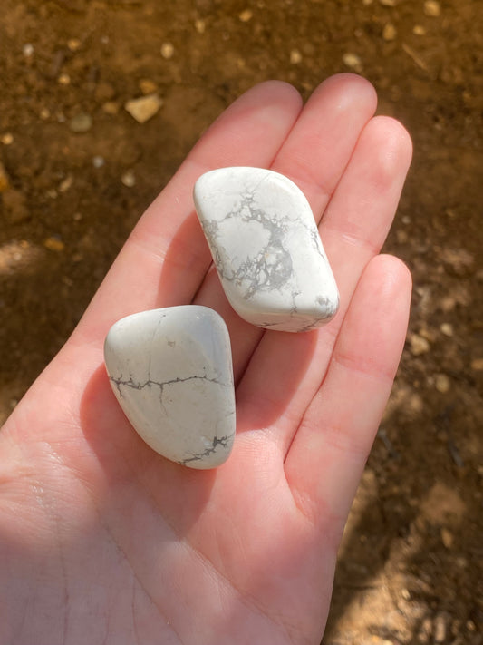 Howlite burattata