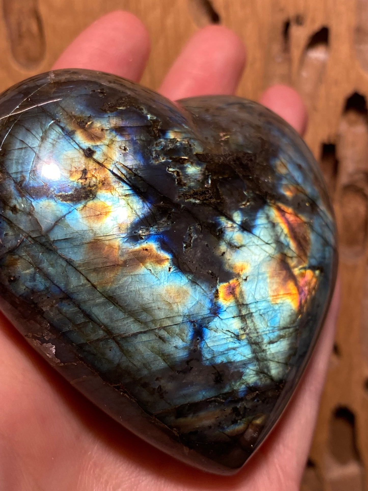 Cuore in labradorite
